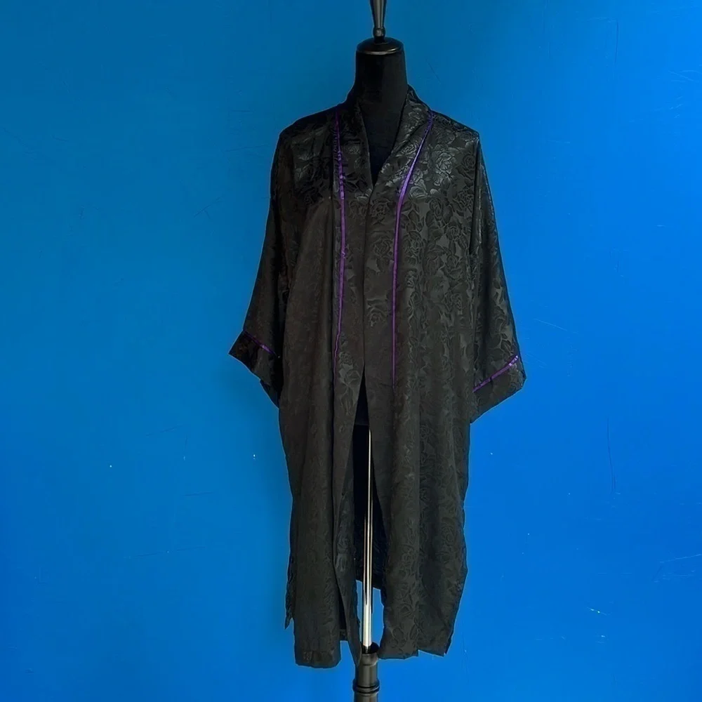 Victoria’s Secret robe Gold label black purple trim dark floral soprano mob wife